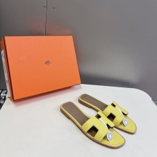 Hermes Slippers